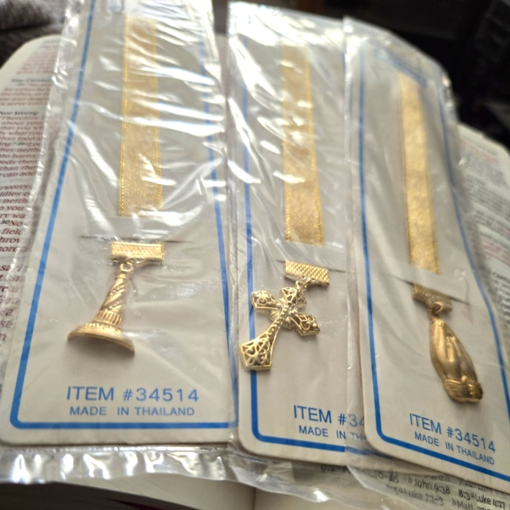 Gold-Plated Christian Bookmarks  three faith-inspiring designs. Inspiration
